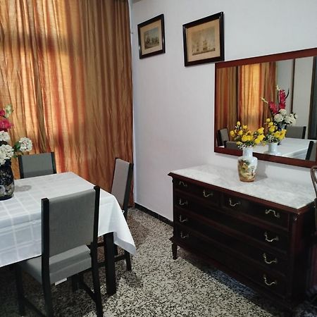 Apartamento Acogedor セビリア エクステリア 写真
